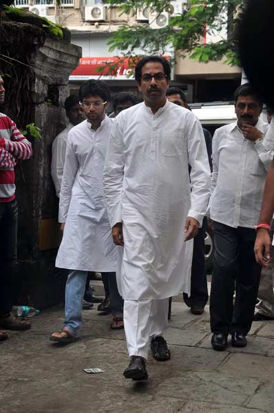 गौतम की अंतिम यात्रा में उमड़ा बॉलीवुड |नहीं रहें शम्‍मी