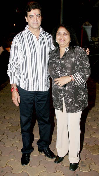 स्‍टार पत्‍नियों की चमक | बिना मेकअप अभिनेत्रियां