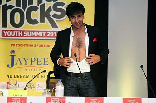 तस्वीरों में माइंड रॉक्स इंडिया टुडे यूथ समिट 2011 | NO MORE भ्रष्‍टाचार