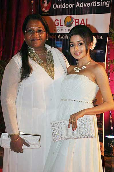 सितारों से रोशन हुआ आईटीए अवार्ड समारोह | ये है जलवा...