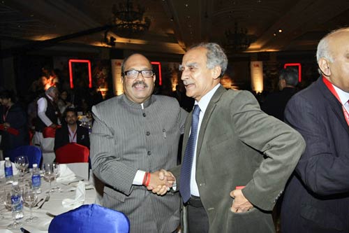 तस्वीरों की जुबानी 'अमर-कहानी'