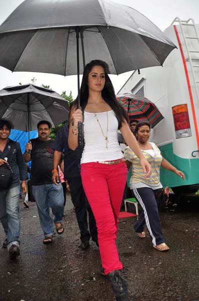 मेरे ब्रदर की दुल्हन का 'जस्ट डांस'  | कैटरीना के ठुमके... 