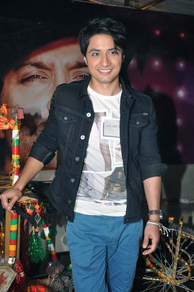 मेरे ब्रदर की दुल्हन का 'जस्ट डांस'  | कैटरीना के ठुमके... 