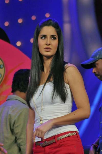 मेरे ब्रदर की दुल्हन का 'जस्ट डांस'  | कैटरीना के ठुमके... 