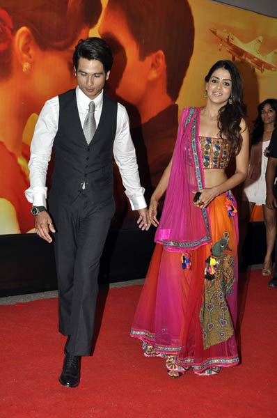 'मौसम' के प्रीमियर पर सितारे जमीं पे... | सेक्‍सी सोनम