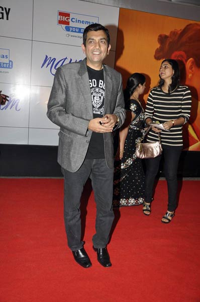 'मौसम' के प्रीमियर पर सितारे जमीं पे... | सेक्‍सी सोनम