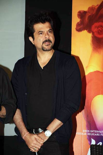 'मौसम' के म्‍यूजिक की सक्‍सेस पार्टी |  शाहिद की मस्‍ती