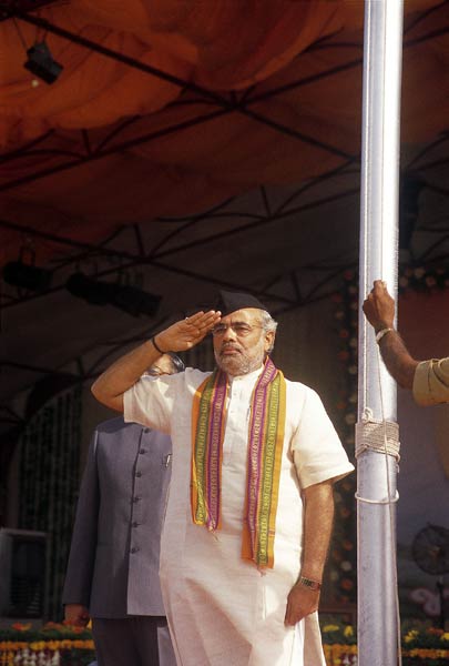 PM नरेंद्र मोदी को जन्मदिन की शुभकामनाएं