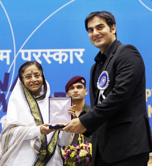 9 सितंबर 2011: तस्‍वीरों में देखें दिनभर की बड़ी खबरें |   पढ़ें