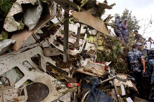 नेपाल में विमान हादसा, सभी 19 लोग मरे