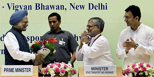 12 सितंबर 2011: तस्‍वीरों में देखें दिनभर की बड़ी खबरें | पढ़ें