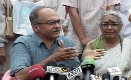 03 सितंबर 2011: तस्‍वीरों में देखें दिनभर की बड़ी खबरें | पढ़ें