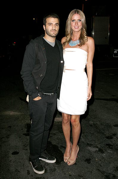 मुंबई का दौरा करेंगी 'हॉट' हिल्टन |  हसीनाएं