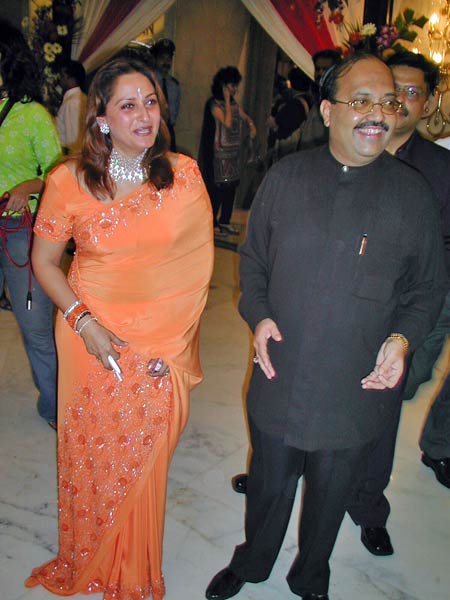 तस्वीरों की जुबानी 'अमर-कहानी'