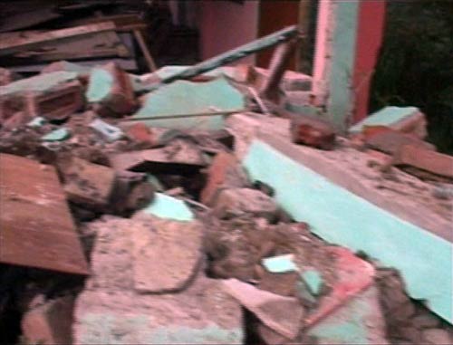 भूकंप के बाद की कुछ और तस्‍वीरें