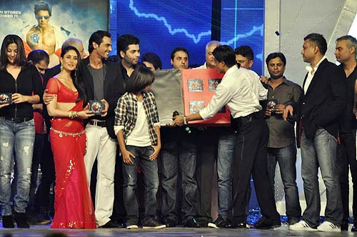 शाहरुख की 'रा वन' का म्‍यूजिक लांच | किंग खान की पार्टी