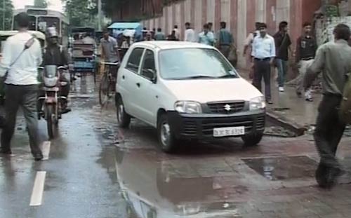 बारिश से फिर बेदम हुई देश की राजधानी