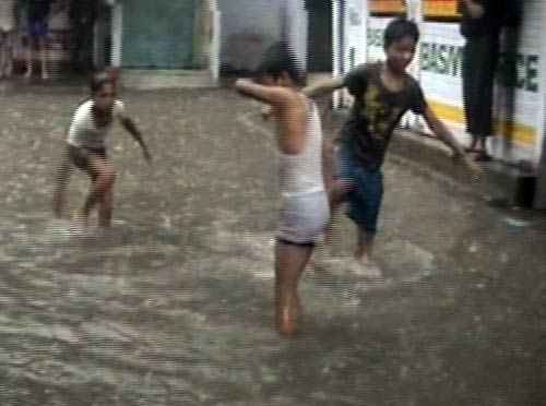 बारिश से फिर बेदम हुई देश की राजधानी