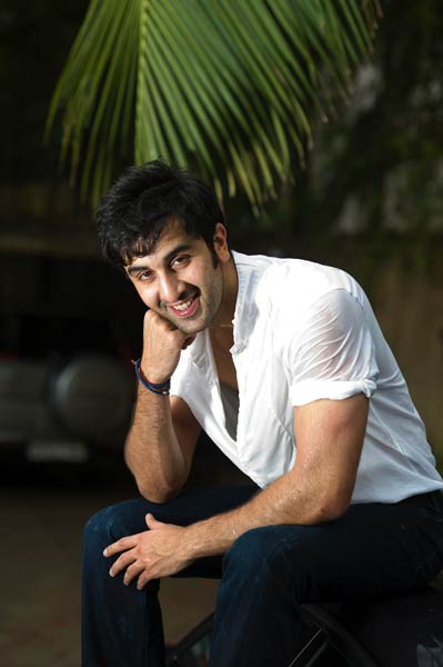 रणबीर कपूर की अदाओं के क्या कहने | रणबीर की पार्टी में दीपिका