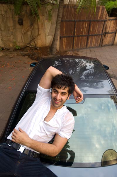 रणबीर कपूर की अदाओं के क्या कहने | रणबीर की पार्टी में दीपिका