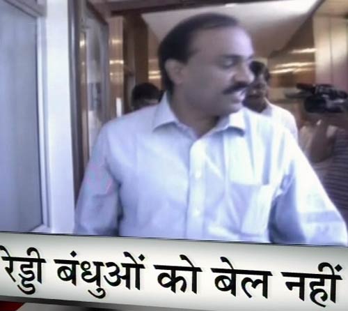 13 सितंबर 2011: तस्‍वीरों में देखें दिनभर की बड़ी खबरें | पढ़ें