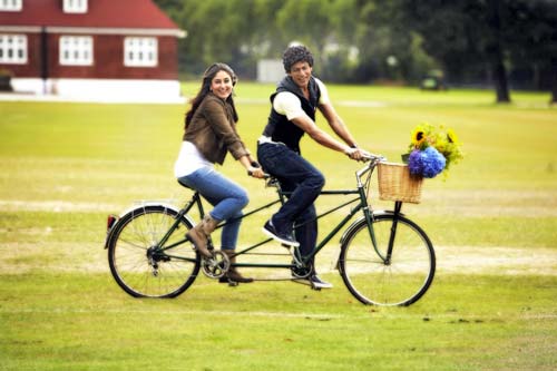 आजतक पर फिल्‍म 'रा वन' की पहली झलक...| 'रा वन' का म्‍यूजिक लॉन्‍च