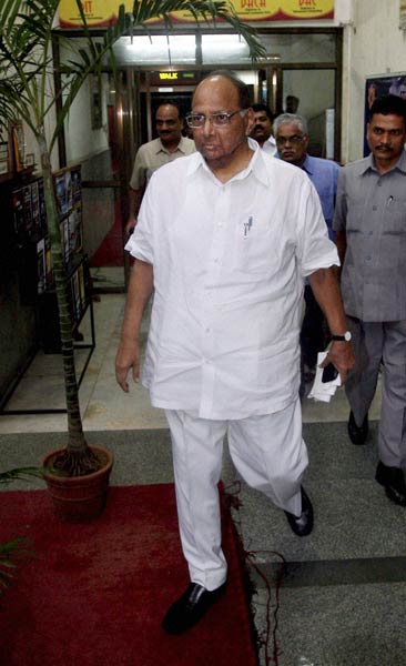 जानिए आपके नेताओं के पास है कितनी संपत्ति