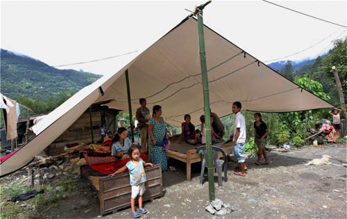 सिक्किम के भूकंप की कुछ नई तस्‍वीरें