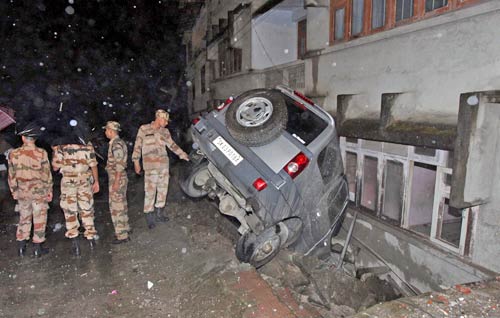 सिक्किम के भूकंप की कुछ नई तस्‍वीरें