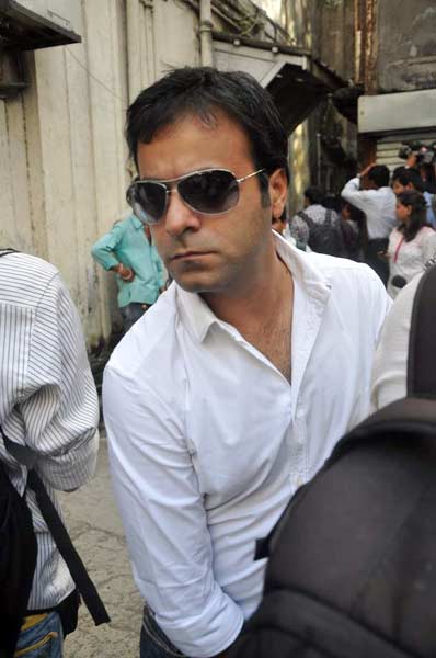 गौतम की अंतिम यात्रा में उमड़ा बॉलीवुड |नहीं रहें शम्‍मी