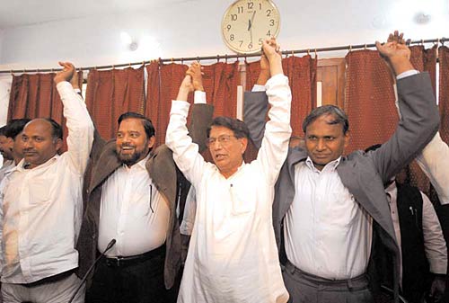 यूपी विधानसभा चुनाव: मैदान हो रहा है तैयार