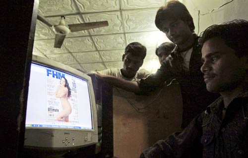 वीना मलिक की तस्‍वीरें जिनसे मचा बवाल  | फोटोः सविता भाभी