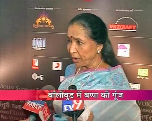 गणेशोत्‍सव के रंग में रंगे बॉलीवुड सितारे | गणेश-पूजा की धूम