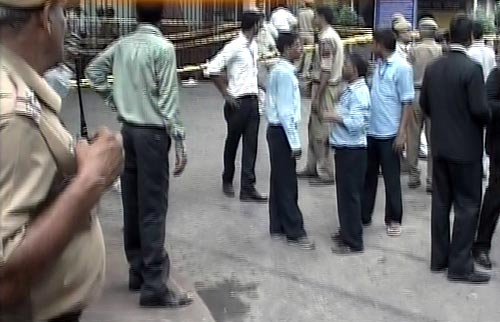 देखें दिल्‍ली में कैसे हुआ बम ब्‍लास्‍ट | क्‍या है सुरक्षा का हाल