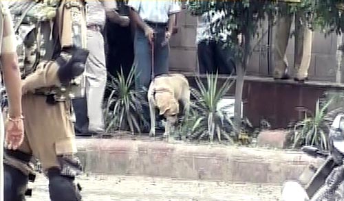 देखें दिल्‍ली में कैसे हुआ बम ब्‍लास्‍ट | क्‍या है सुरक्षा का हाल