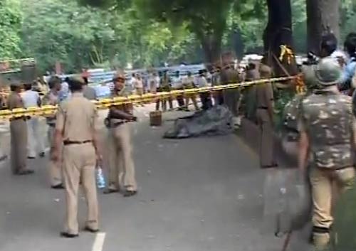 देखें दिल्‍ली में कैसे हुआ बम ब्‍लास्‍ट | क्‍या है सुरक्षा का हाल