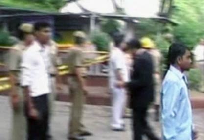 देखें दिल्‍ली में कैसे हुआ बम ब्‍लास्‍ट | क्‍या है सुरक्षा का हाल