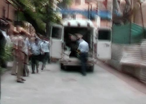 देखें दिल्‍ली में कैसे हुआ बम ब्‍लास्‍ट | क्‍या है सुरक्षा का हाल