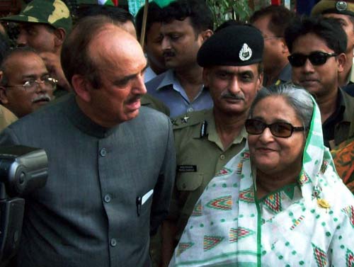 19 अक्टूबर 2011: तस्वीरों में देखें दिनभर की बड़ी खबरें | पढ़ें