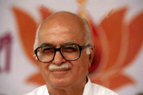 तस्‍वीरों में देखें आडवाणी का जीवन | आडवाणी की रथयात्रा