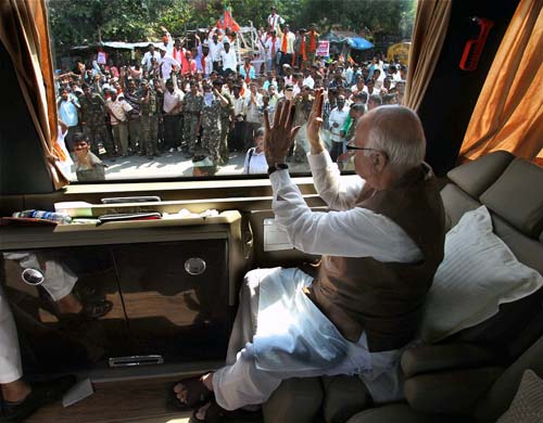 जनचेतना यात्रा: आडवाणी के बयान और तस्‍वीरें | आडवाणी की रथयात्रा