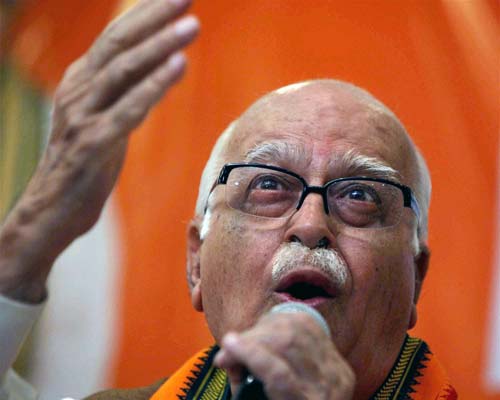 जनचेतना यात्रा: आडवाणी के बयान और तस्‍वीरें | आडवाणी की रथयात्रा