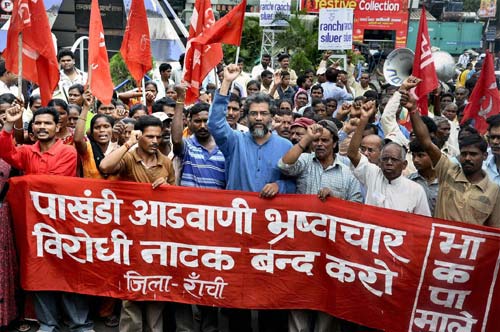 जनचेतना यात्रा: आडवाणी के बयान और तस्‍वीरें | आडवाणी की रथयात्रा