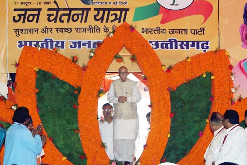 जनचेतना यात्रा: आडवाणी के बयान और तस्‍वीरें | आडवाणी की रथयात्रा