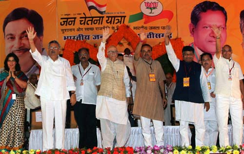 जनचेतना यात्रा: आडवाणी के बयान और तस्‍वीरें | आडवाणी की रथयात्रा