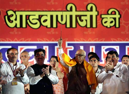 जनचेतना यात्रा: आडवाणी के बयान और तस्‍वीरें | आडवाणी की रथयात्रा
