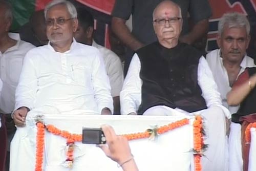 लालकृष्‍ण आडवाणी की जन चेतना यात्रा | वीडियो देखें