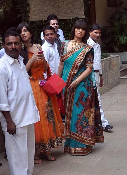 ऐश्वर्या की गोदभराई पर बॉलीवुड का 'जलसा' | मातृत्‍व सुख