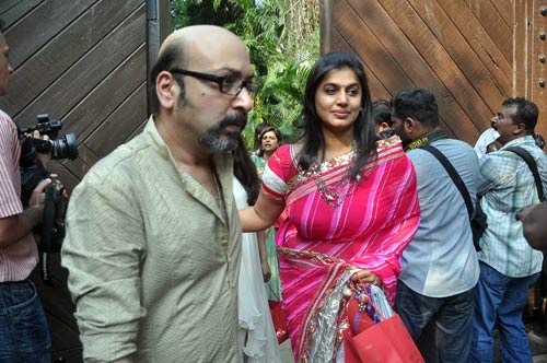 ऐश्वर्या की गोदभराई पर बॉलीवुड का 'जलसा' | मातृत्‍व सुख