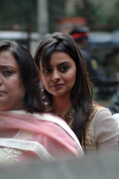 ऐश्वर्या की गोदभराई पर बॉलीवुड का 'जलसा' | मातृत्‍व सुख